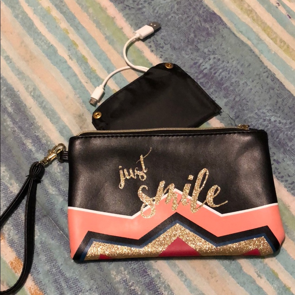 Clutch power bank just smile sparkles